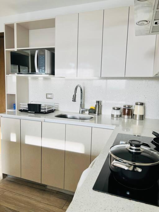 Apartamento 2 Habitaciones, Edificio Airali, Zona 10, Miradolo Gwatemala Zewnętrze zdjęcie