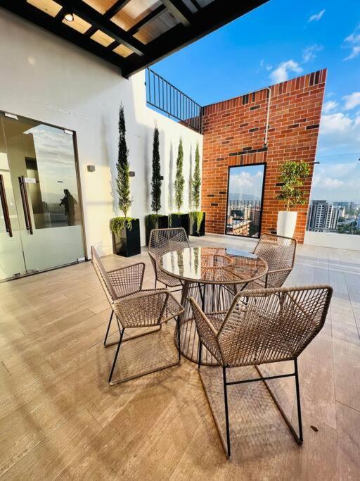Apartamento 2 Habitaciones, Edificio Airali, Zona 10, Miradolo Gwatemala Zewnętrze zdjęcie
